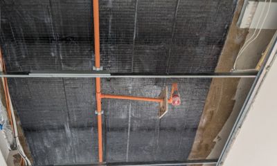 Waterproofing Solutions Compared: Spray-Applied vs Liquid-Applied Systems